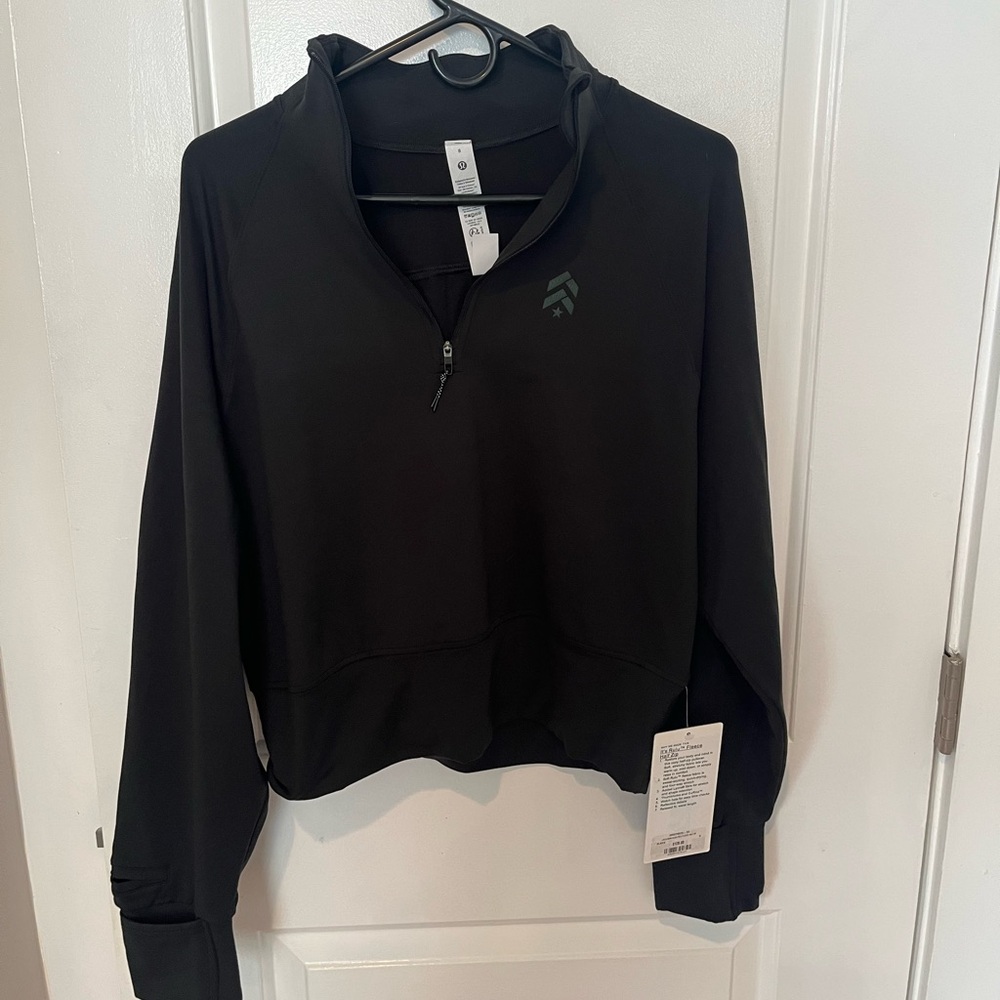 NWT Barry’s Lululemon Rulu Quarter Zip 8